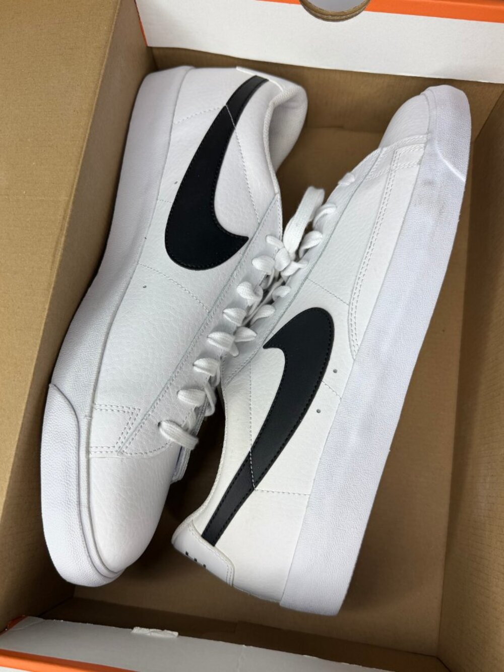 NIB Nike Blazer Low 77 Vintage White Black Mens Classic Leather Sneakers Size 13